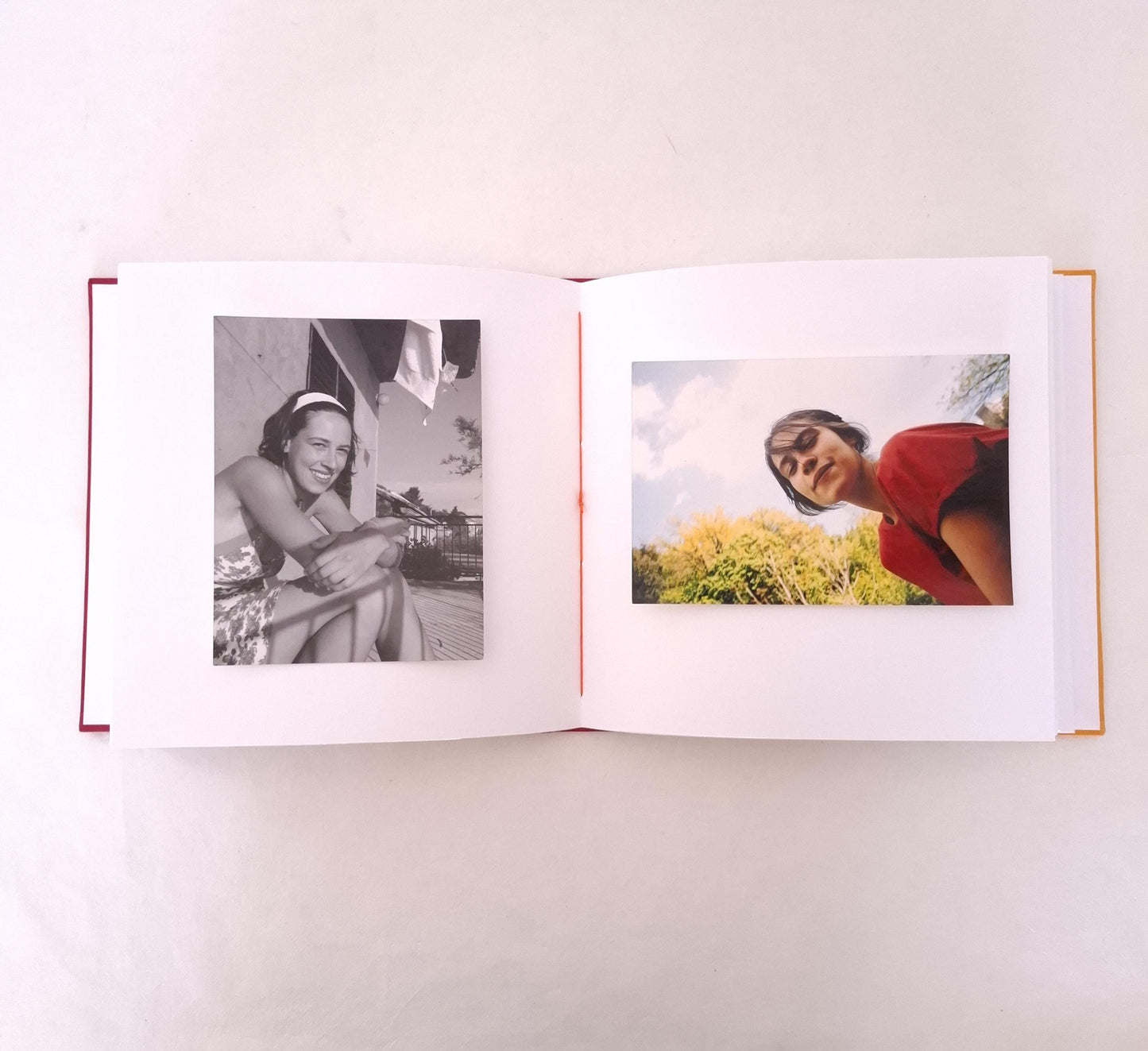 Album fotografico quadrato con acquerello originale di foglie