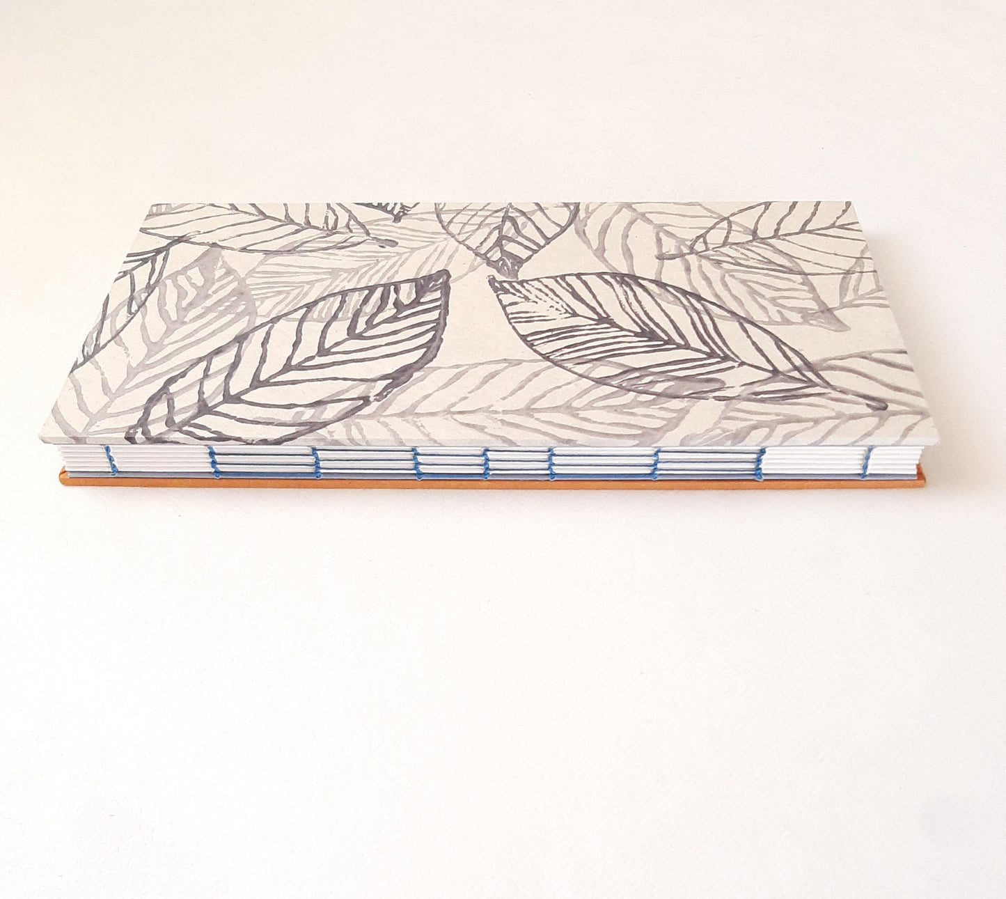 Taccuino per artista con stampa botanica di foglie in blu e ruggine