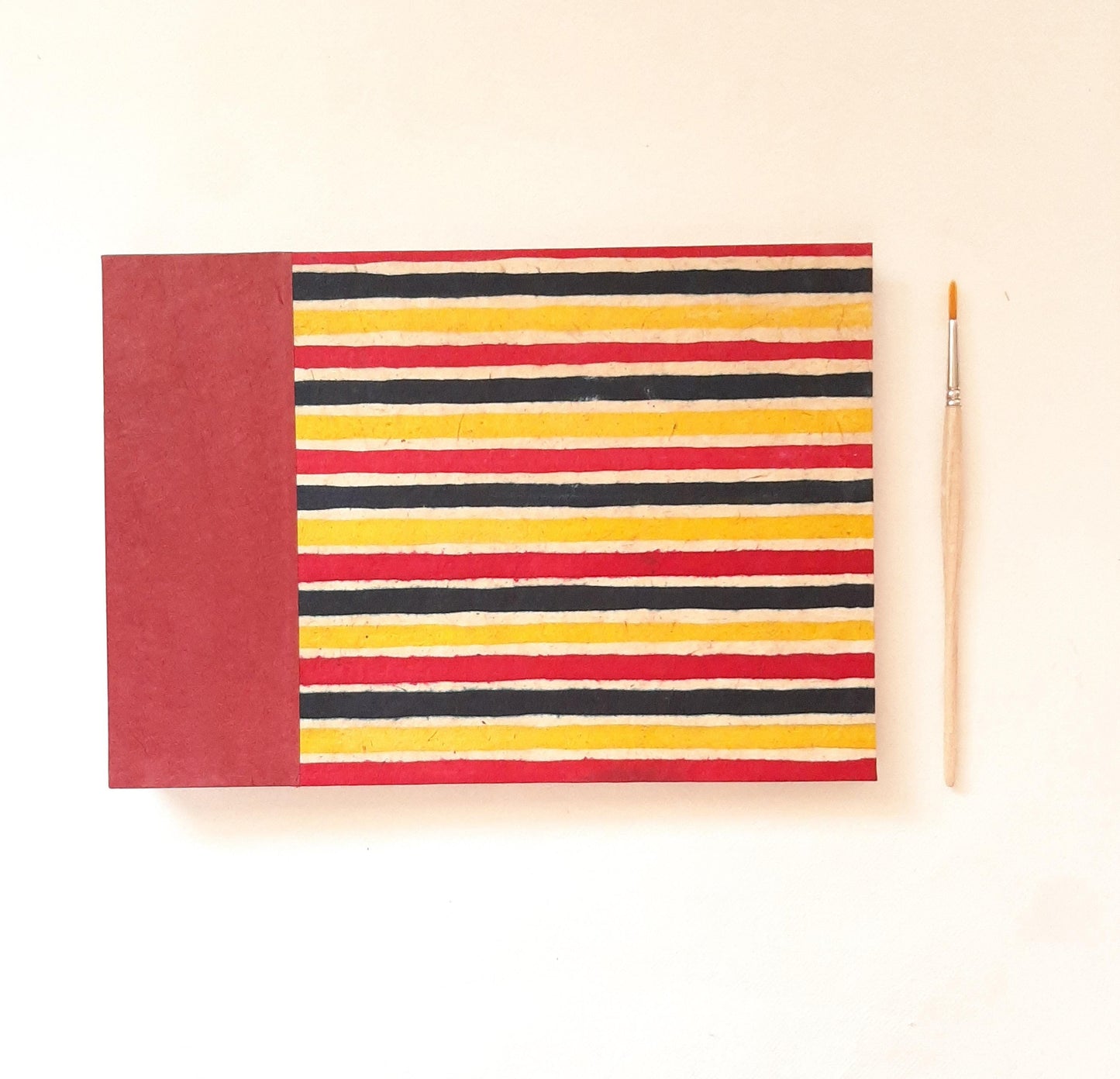 Taccuino grande per acquerello con righe batik multicolore