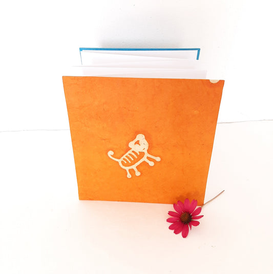 Leporello quadrato con tigre in arancione e azzurro