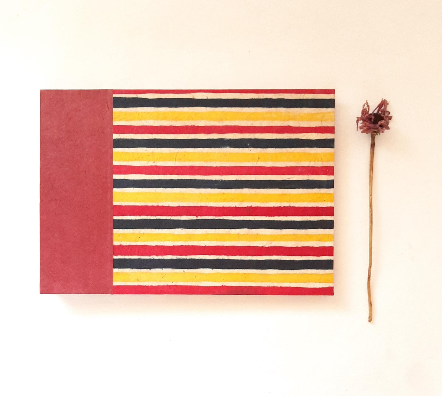 Taccuino grande per acquerello con righe batik multicolore