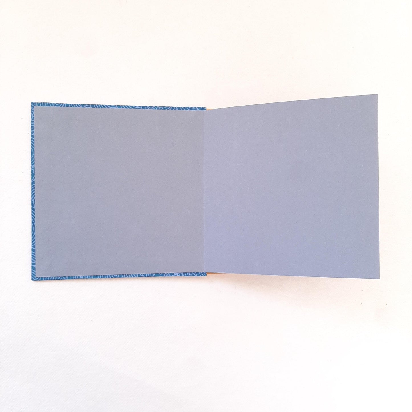 Mini album quadrato a Leporello con stampa Giapponese di onde