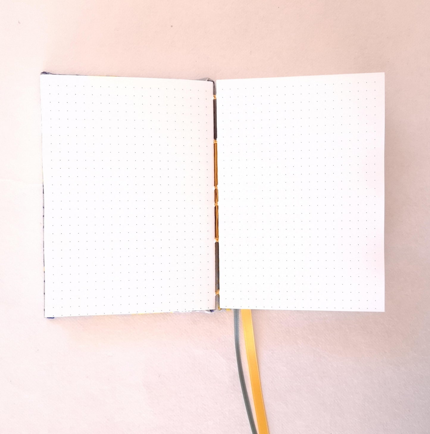 Diario A6 puntinato con copertine in tessuto floreale Giapponese