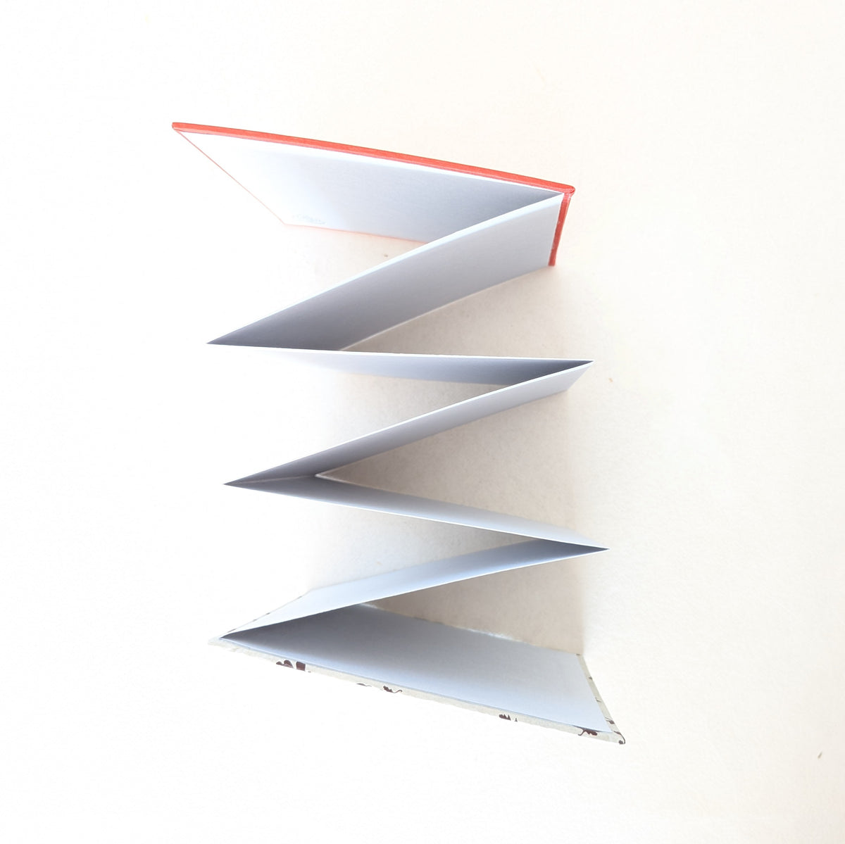 Mini album quadrato a Leporello con foglie in carta da zucchero
