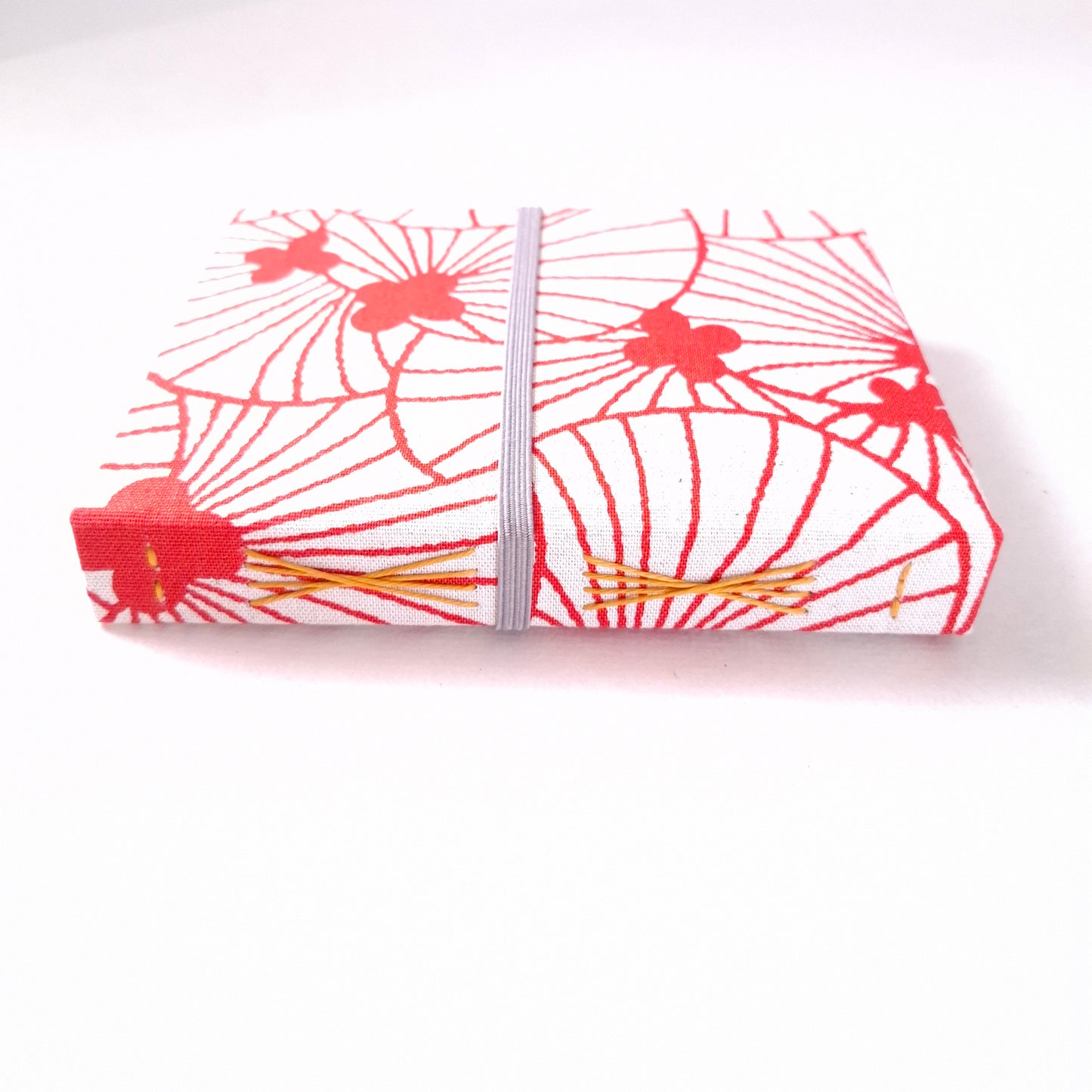 Diario di Viaggio in tessuto floreale Giapponese in rosso, bianco e miele