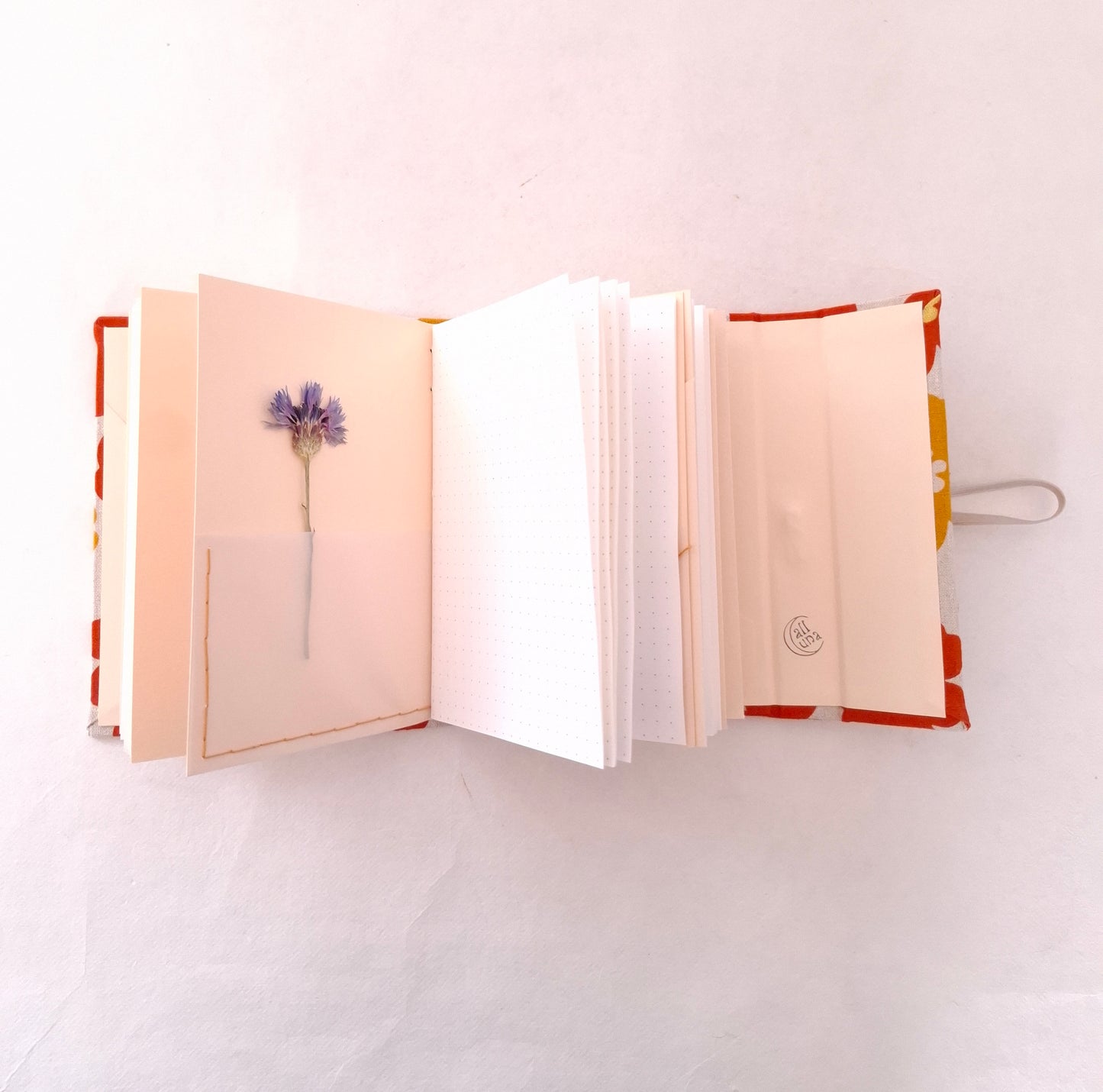 Diario di Viaggio in tessuto floreale Giapponese in giallo e arancio