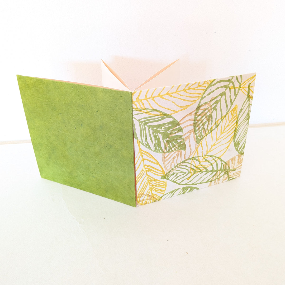 Album Leporello quadrato con foglie
