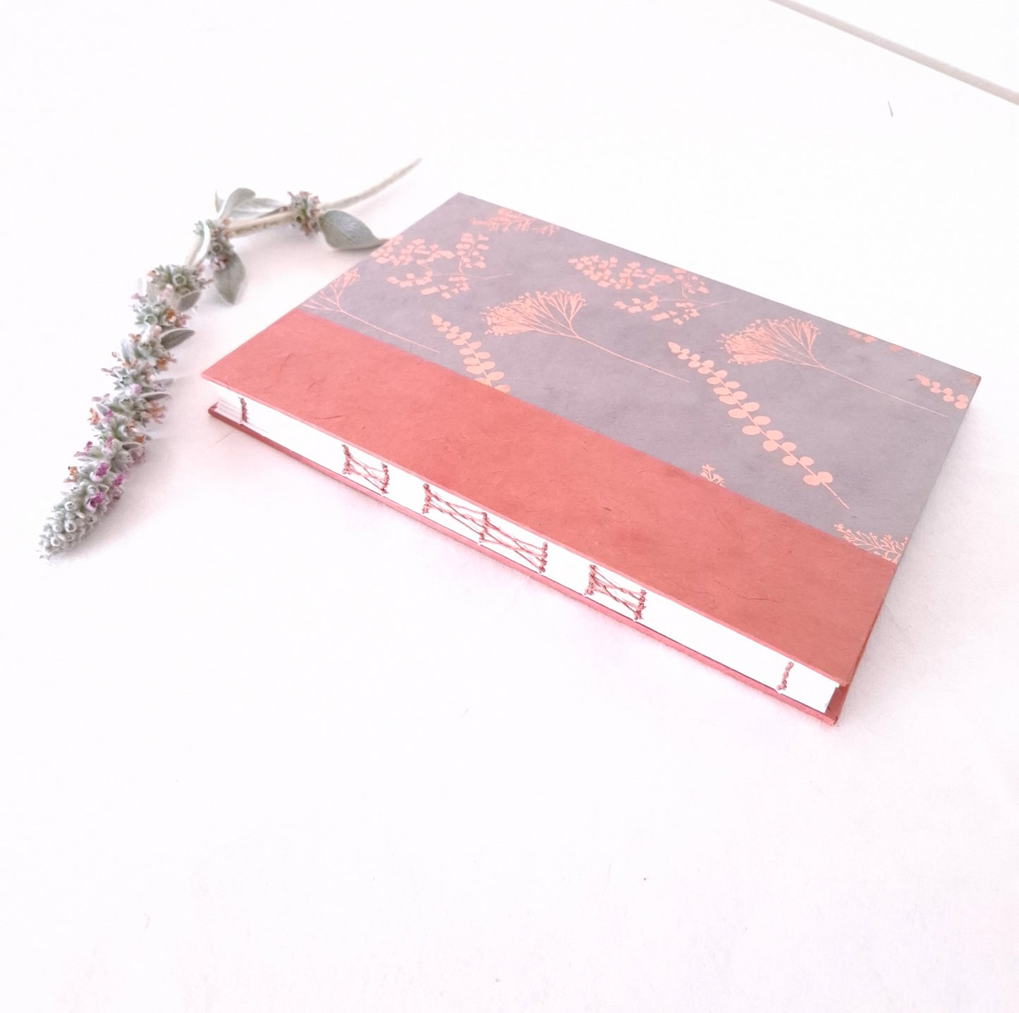 Carnet per acquerello grande in malva e oro rosa