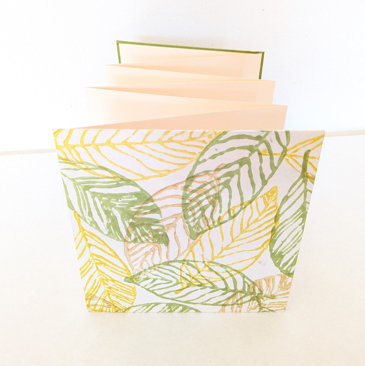 Album Leporello quadrato con foglie