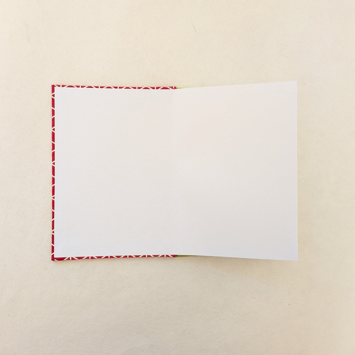 Album a fisarmonica rettangolare con pattern geometrico in rosso
